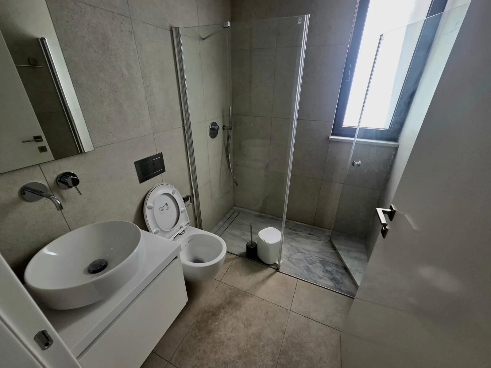 Modern 2 bedroom apartment in Columbia — photo 5