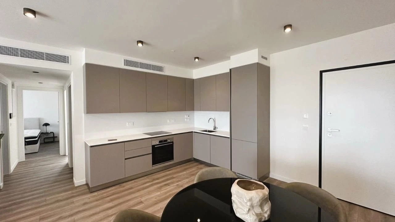 2-Bedroom Penthouse with Private Jacuzzi – Sunset Garden West — photo 1